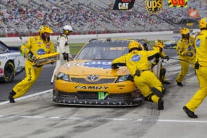 Pit Crews: The Unsung Heroes of NASCAR Playoffs